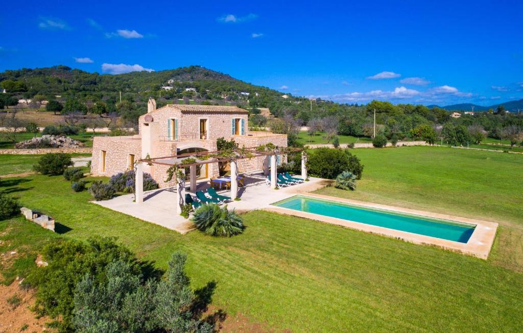 an aerial view of a villa with a swimming pool at Can Carrio in Son Servera