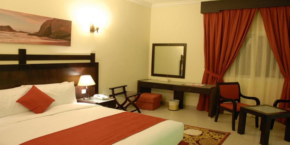 REST NIGHT HOTEL SUITES AL HAMRA