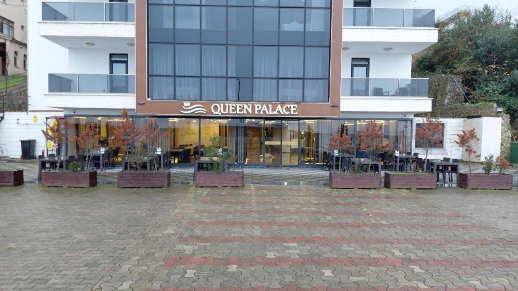 فضای داخلی QUEEN PALACE HOTEL TRABZON در طرابزون - تصویر ۳