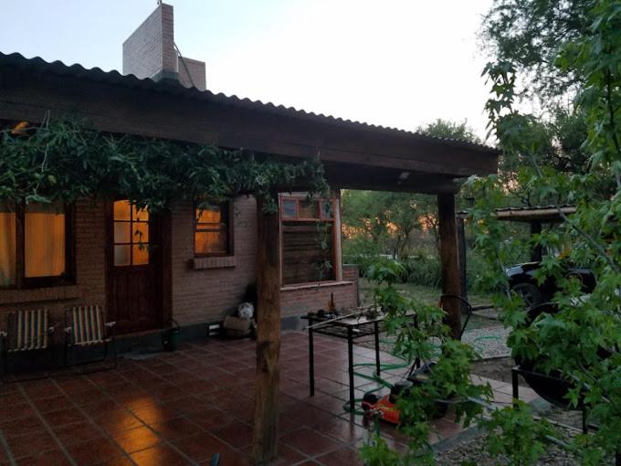 a small house with a patio and a table at soy ahora segunda in San Javier