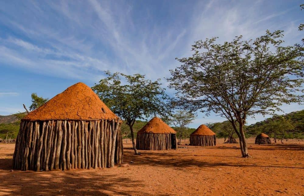Ombango Himba Village and Camping