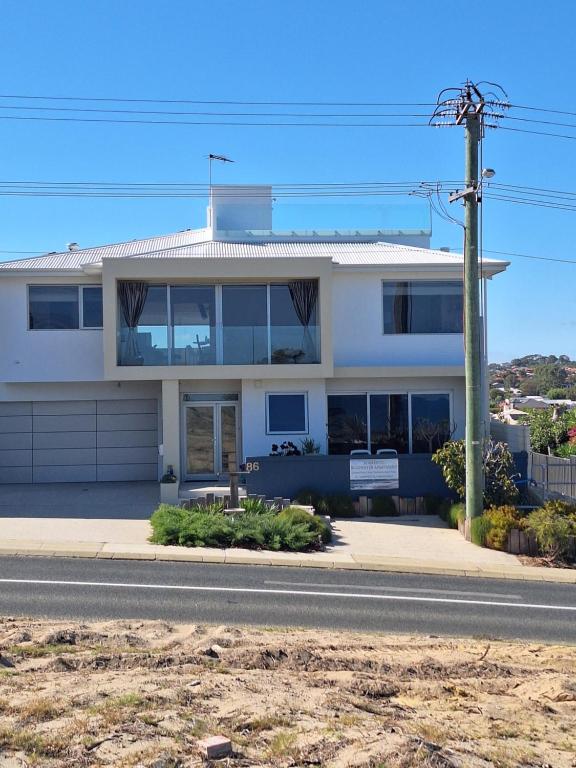 Sorrento Bluewater Apartment - Housity