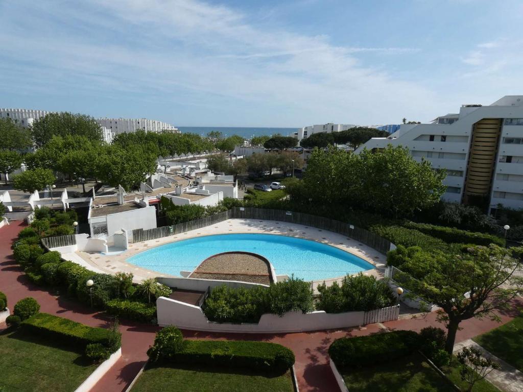 Appartement 2 pièces cabine avec piscine proche plage