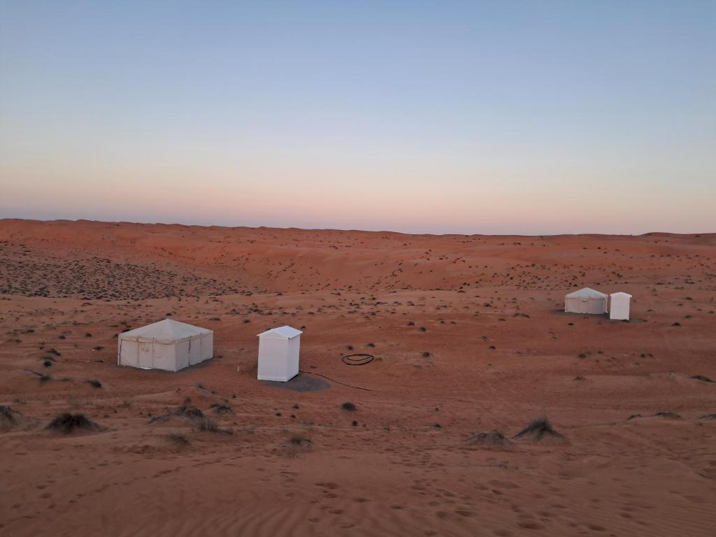 ملاذ الصحراء, Al Raka (posodobljene cene za leto 2026)