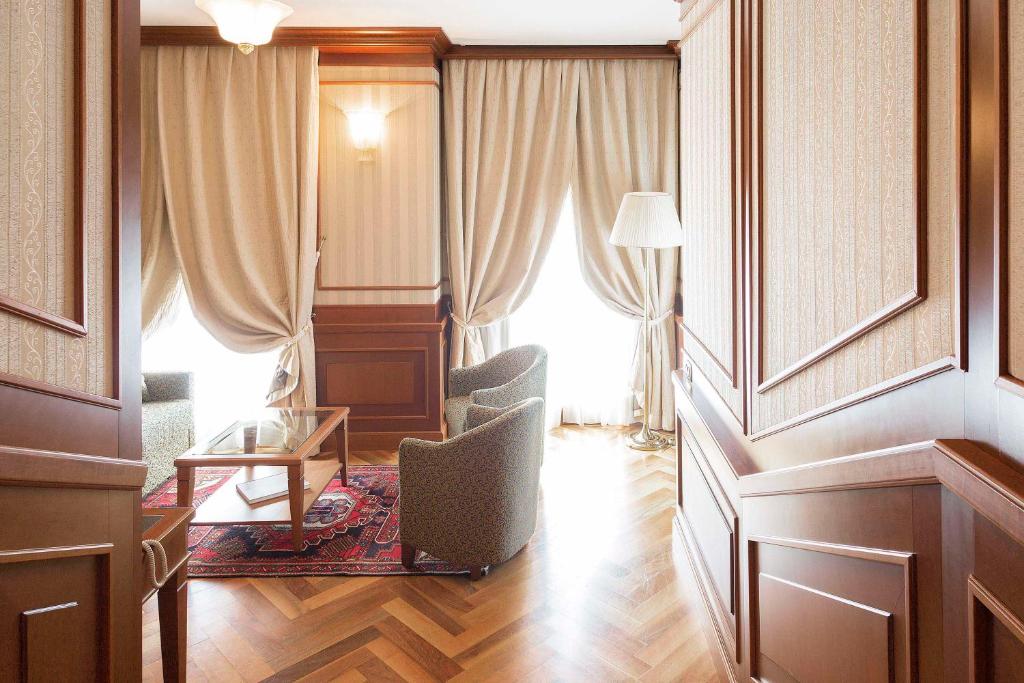 Posezení v ubytování Hotel Manzoni