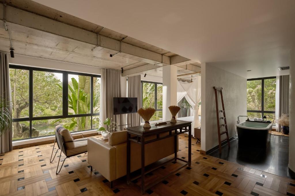 Suite Gia Đình