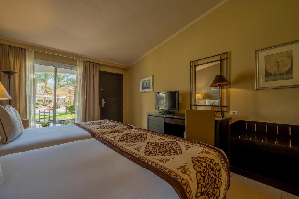 JAZ Fanara Resort photo 5