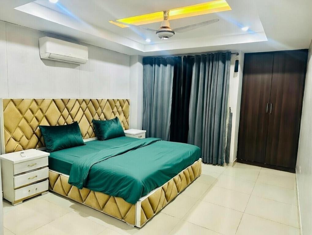 Sky View Luxury Apartment Rooftop Cafe Access - Apartamento De 1 Quarto
