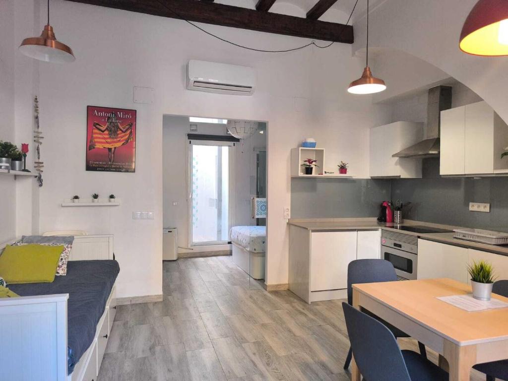 Encantador Loft Cabañal · Playa Las Arenas