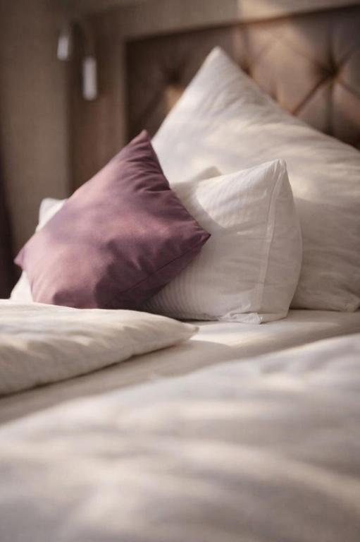 Ata Hotel - Self Check-in - Housity