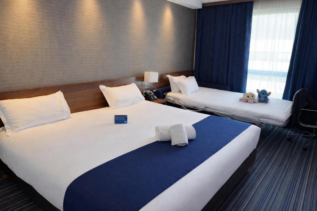 Holiday Inn Express Toulon - Est by IHG - 标准特大号床间 - 带沙发床