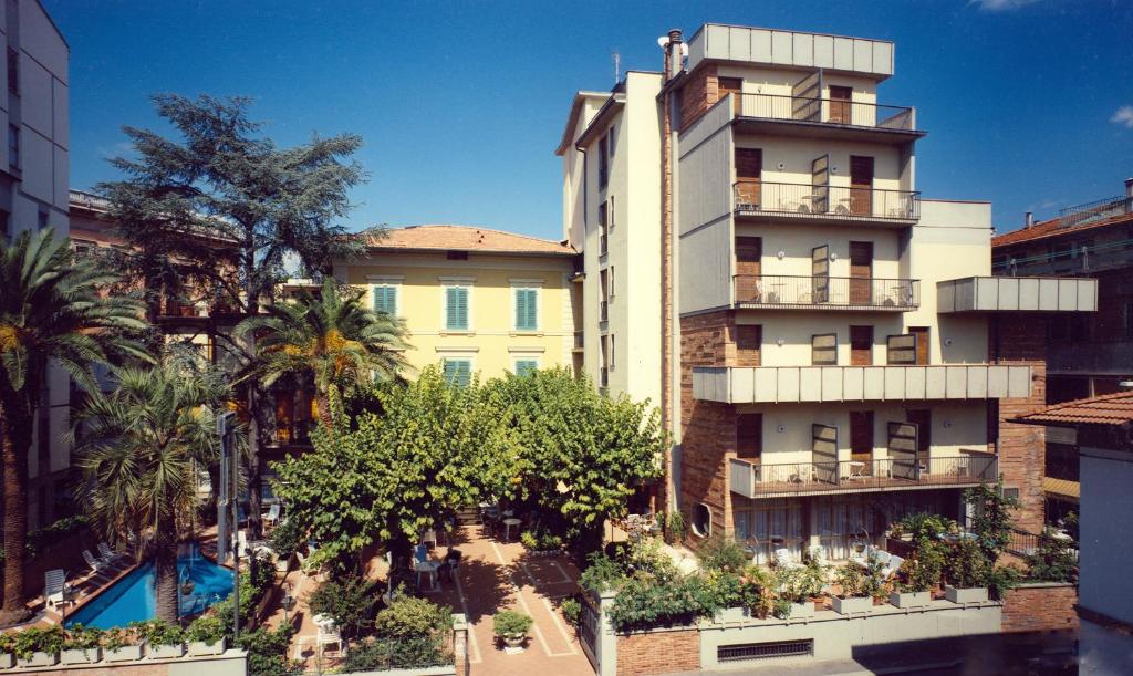 Budova, kde se hotel nachází