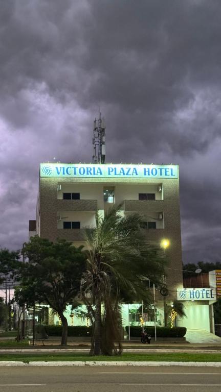 Victoria Plaza Hotel