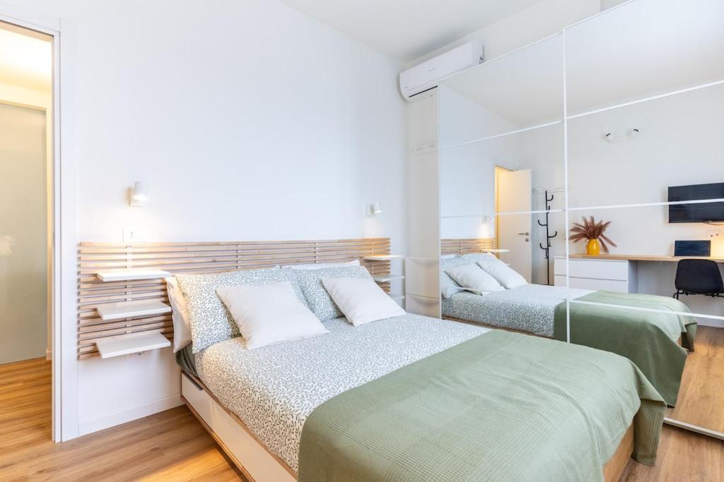 Stazione Centrale - Design Apartment with Terrace