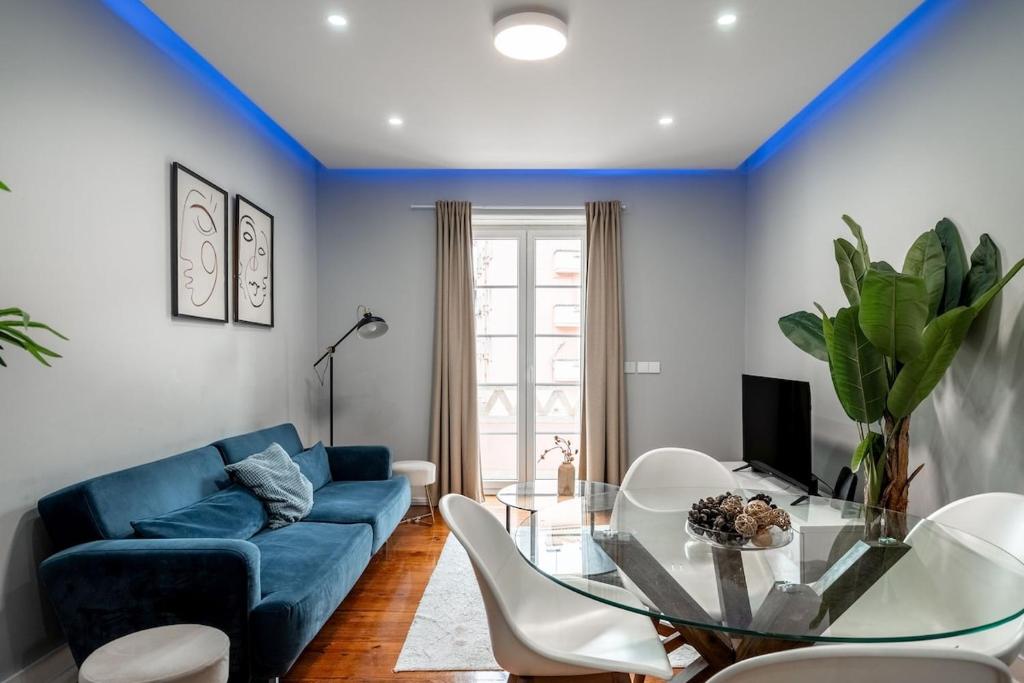 Stylish T2 Apartment in Lisbon by Lisbeyond