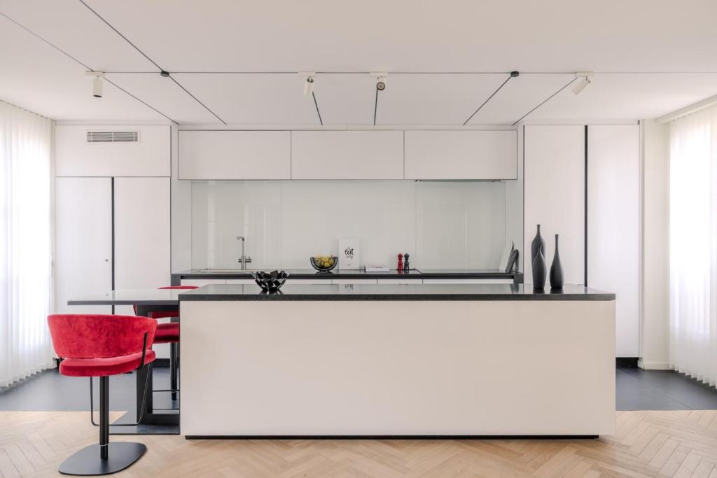 1.75 Paris La Source - 4