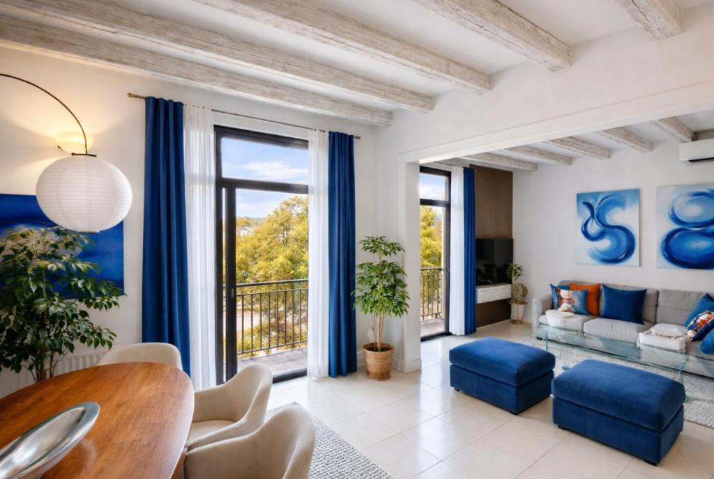 Elegant 3BR Apartment Balcony Port Vell