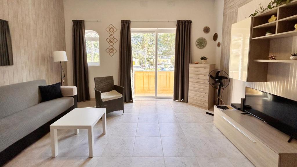 Arzella Apartments Xlendi, Premium 2BR, Bus Stop & Market Opposite - 6