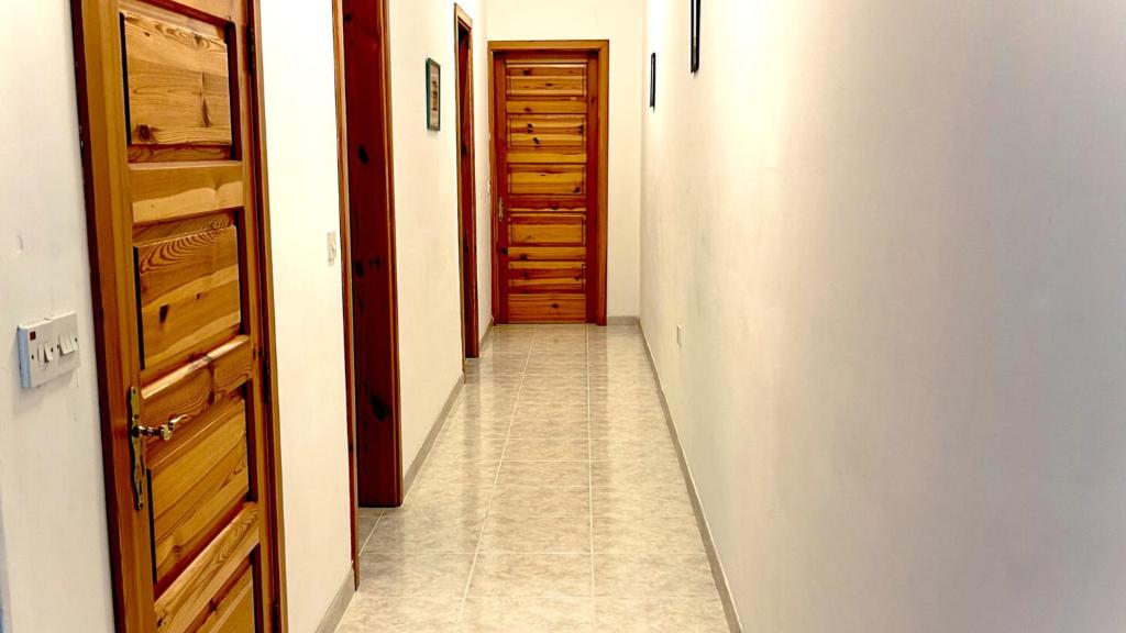 Arzella Apartments Xlendi, Premium 2BR, Bus Stop & Market Opposite - 9