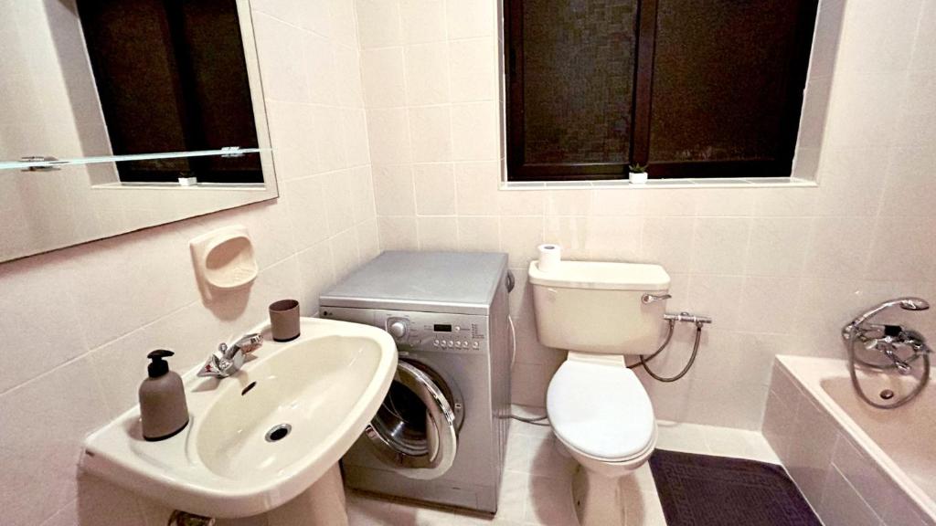 Arzella Apartments Xlendi, Premium 2BR, Bus Stop & Market Opposite - 10