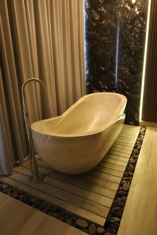 Yolihuani Relax Resort - Suite With A Balcony And A Marble Bathtub 133