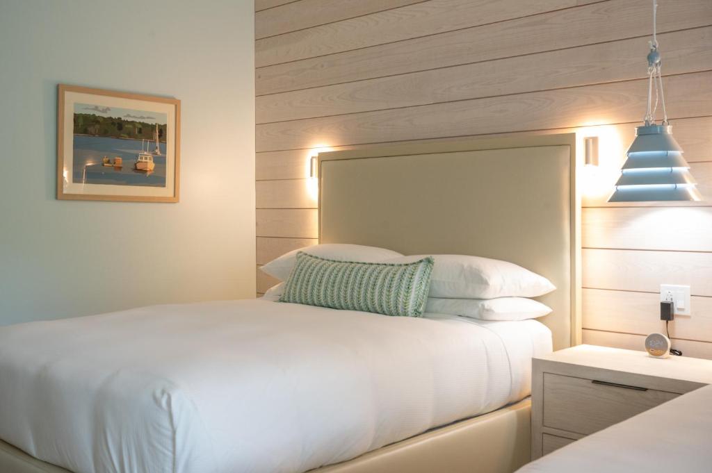 The Colony Hotel Kennebunkport - Coveside Due Queen