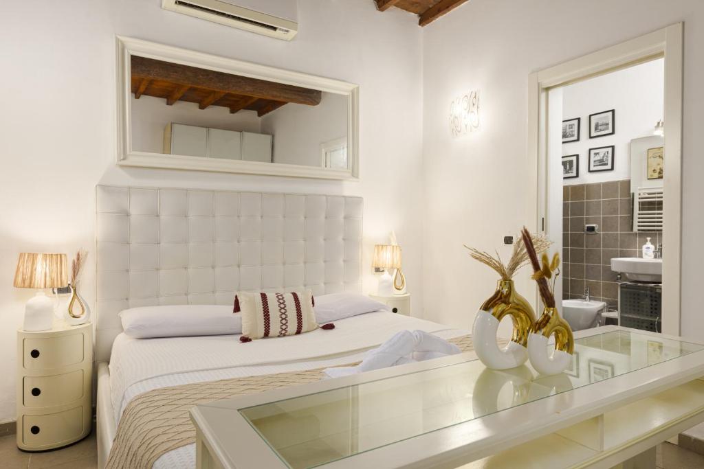 Family Apartment 10 Min from Duomo with 2 Bathrooms and AC