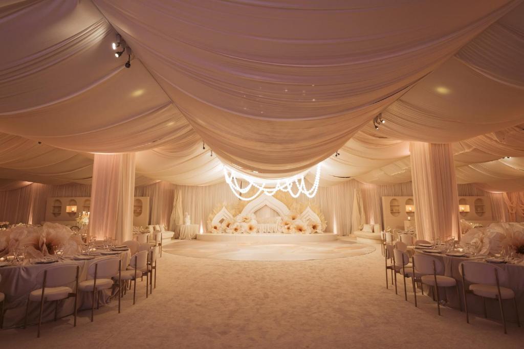 Holiday Inn Sacramento Downtown-Arena by IHG photo