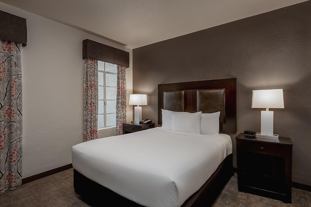 Golden Gate Casino Hotel - 