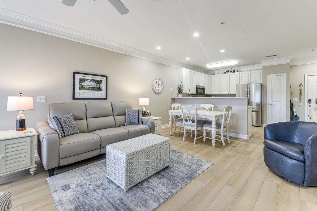 Pool and Private Balcony! Crow Creek Golf Club Condo, Calabash (updated ...