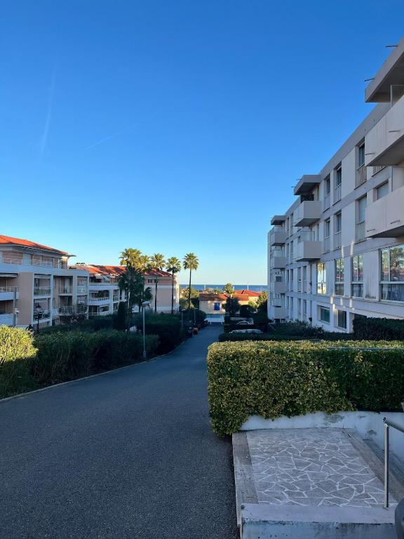 New accommodation with balcony and parking
