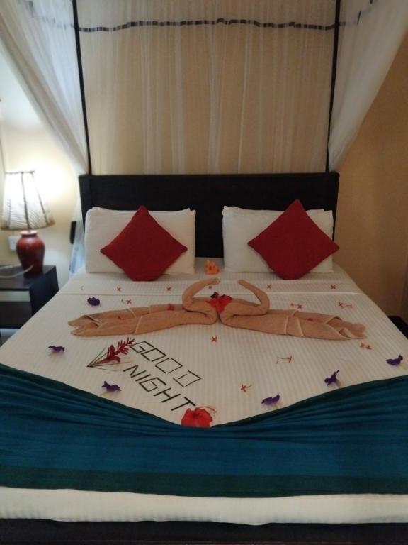 Green Bamboo House - 17