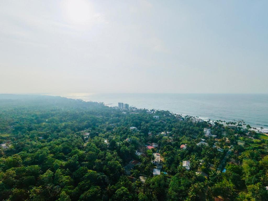 Tiny Royal Palace - 18