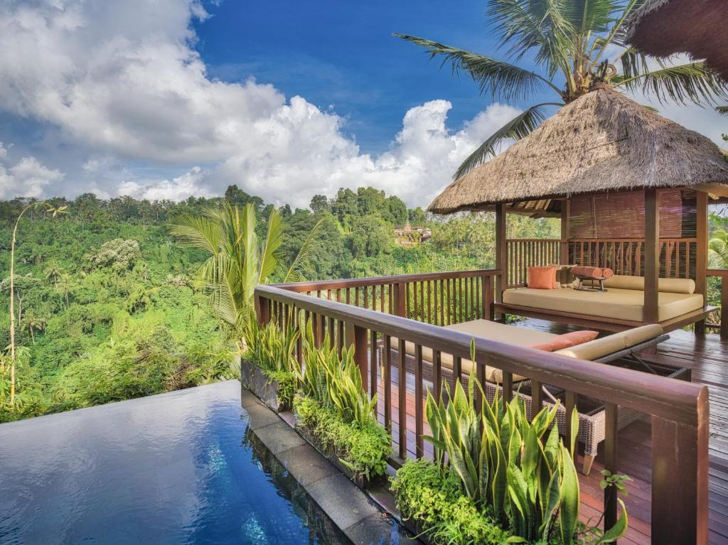 منتجع هانجينج جاردنز أوف بالي