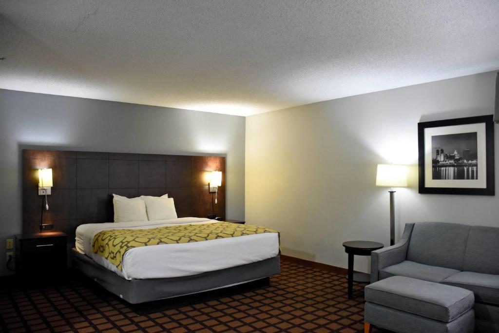 Baymont by Wyndham Morton - Suite Con Cama Extragrande - No Fumadores