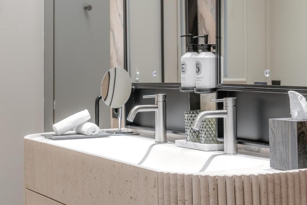 BLESS Hotel Barcelona - 5