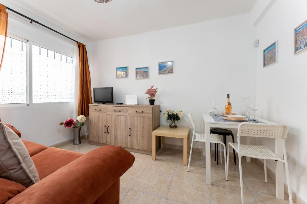 MalagaSuite Center Torremolinos Apartment