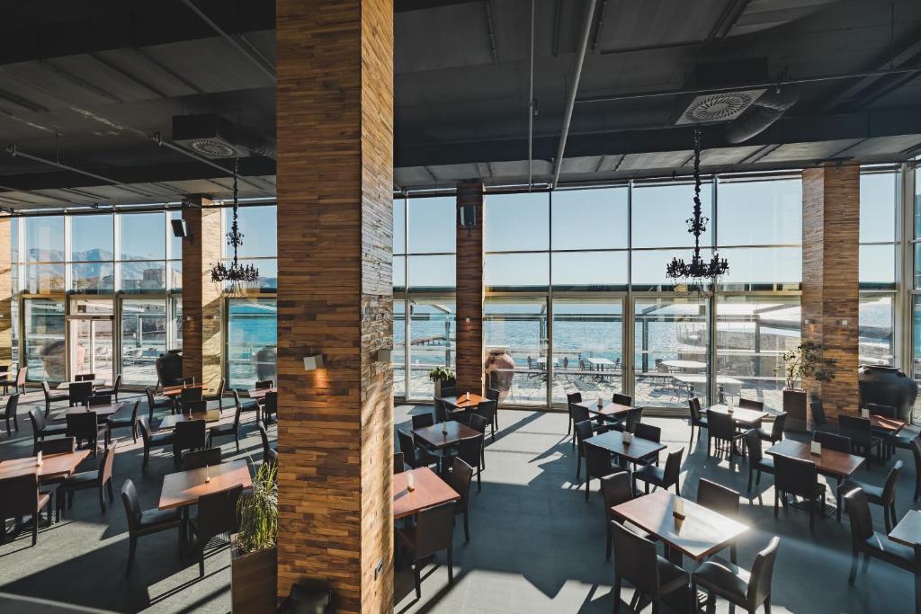 Avala Resort & Villas - 1