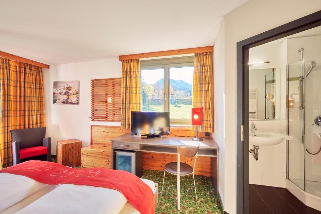 Hotel Oberstdorf - Double Room With Mountain View