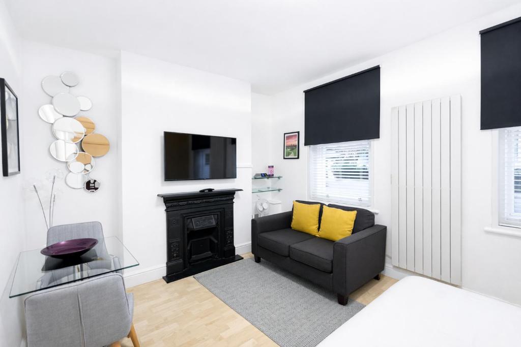 St Christopher's Place Serviced Apartments by Globe Apartments - 