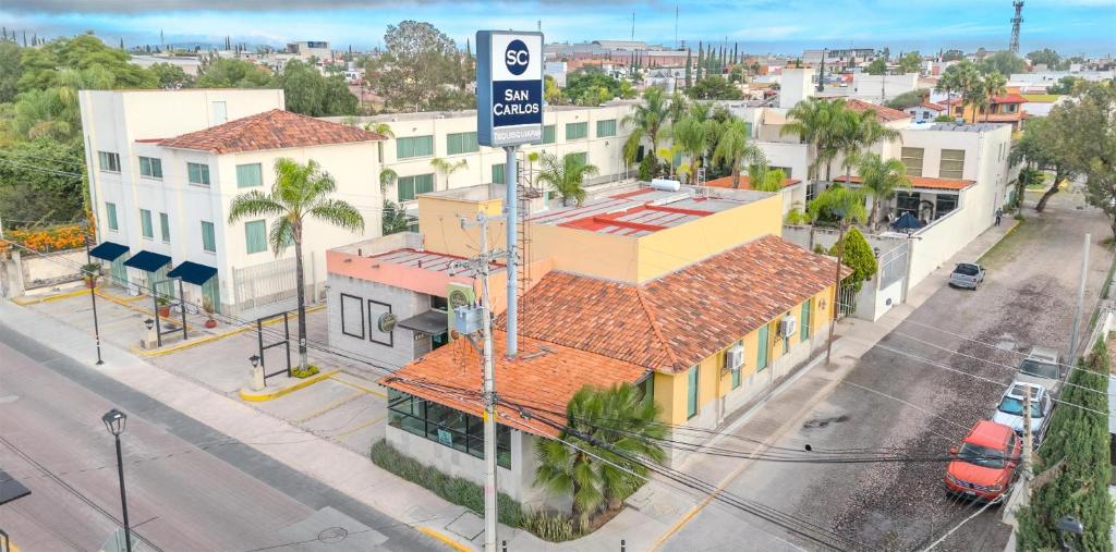 Hotel San Carlos Tequisquiapan - Housity