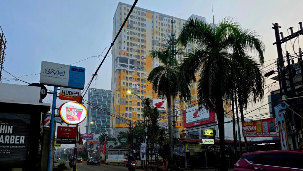 Studio near LRT Cikunir 1 next to Ibis Style Jatibening Bekasi