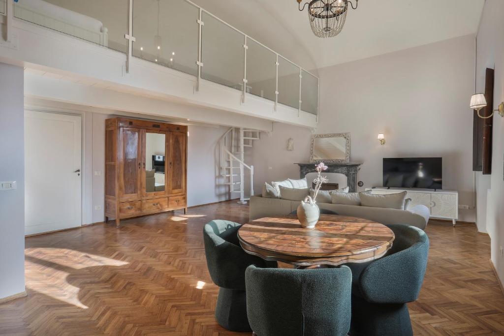 Palazzo Galli Tassi Collection - Loft 2 & Loft 3