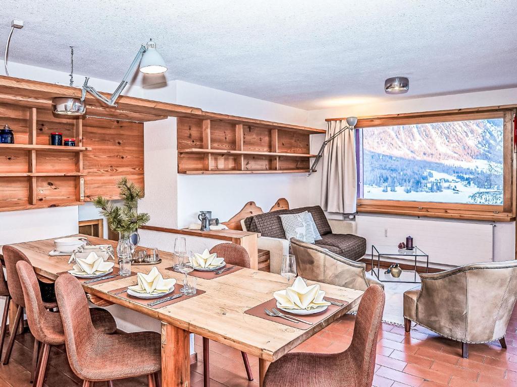 Apartment Chesa La Drosa AB by Interhome
