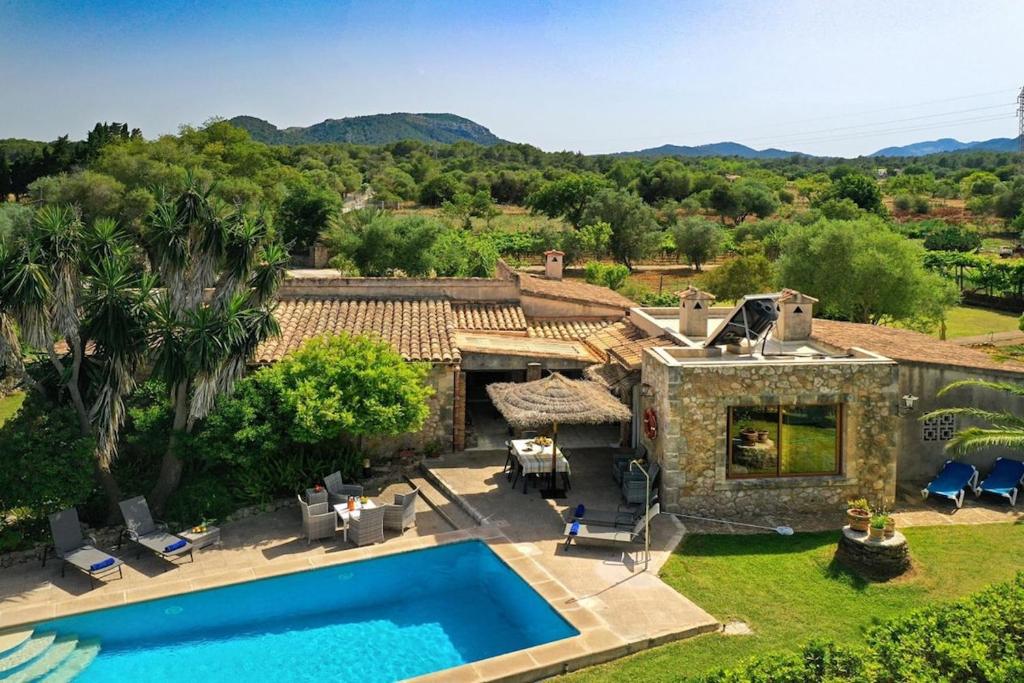 Nice house in fantastic location in countryside by Renthousing