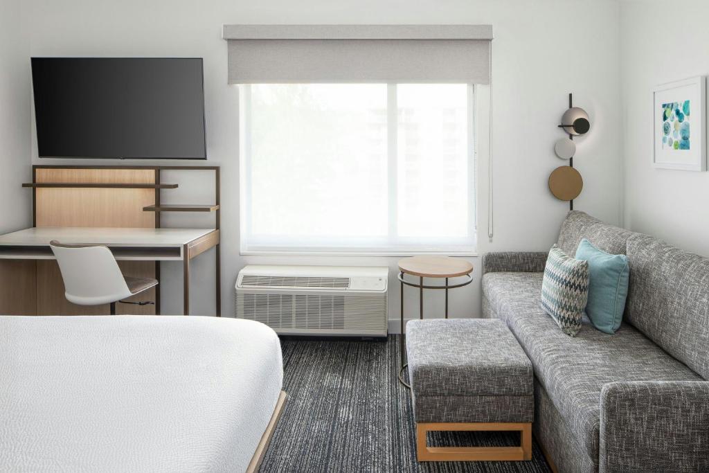 TownePlace Suites Pigeon Forge - Apartamento King Com Banheira Adaptada - Acessível Para Mobilidade E Audição