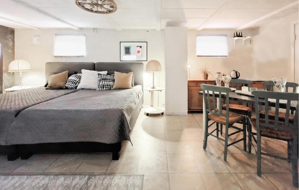 Awesome Apartment In Lindome With Sauna