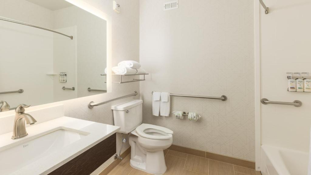 Holiday Inn Express Bellingham by IHG photo