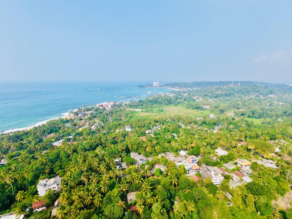 Tiny Royal Palace - 17