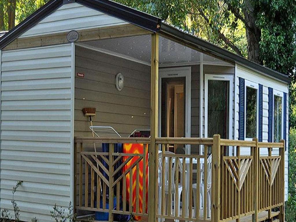 Mobil-home avec Terrasse à Axat - API-1-52-1004